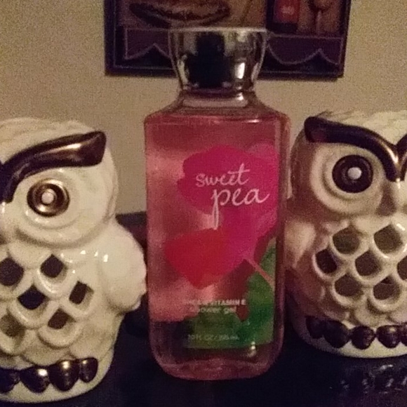 Bath & Body Works Other - BBW Sweet Pea shower gel